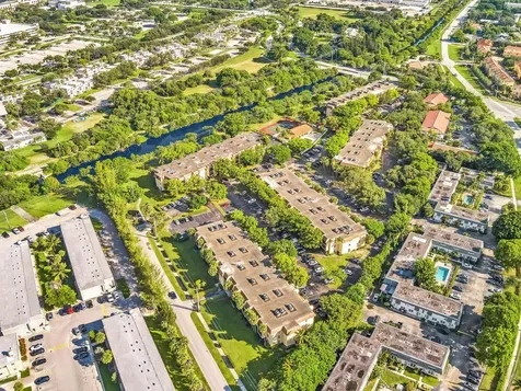 470 NW 20th Street Boca Raton FL 33431