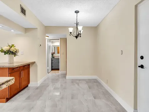 470 NW 20th Street Boca Raton FL 33431