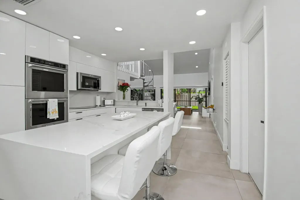 6602 Thornhill Court Boca Raton FL 33433