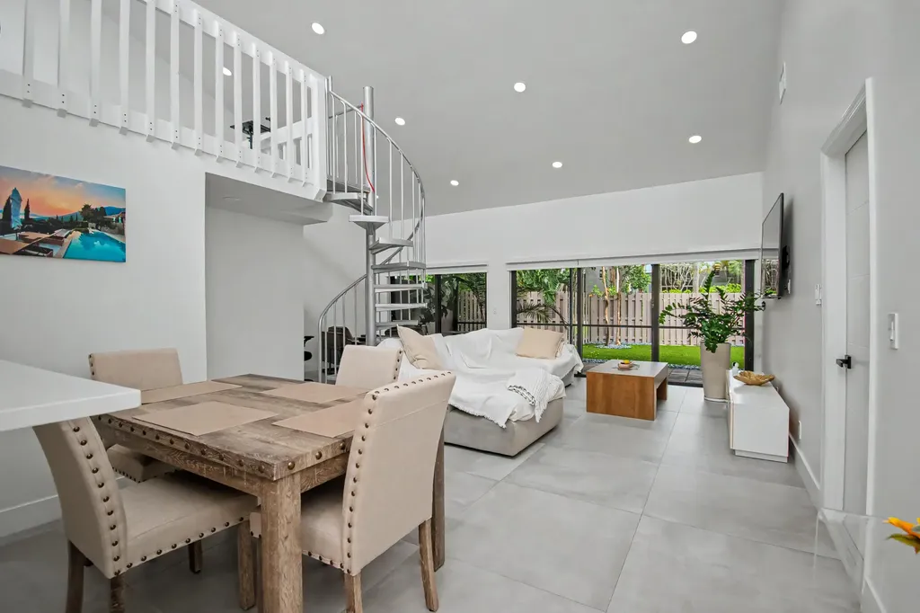 6602 Thornhill Court Boca Raton FL 33433