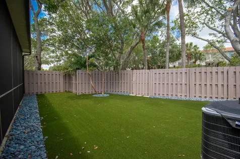 6602 Thornhill Court Boca Raton FL 33433