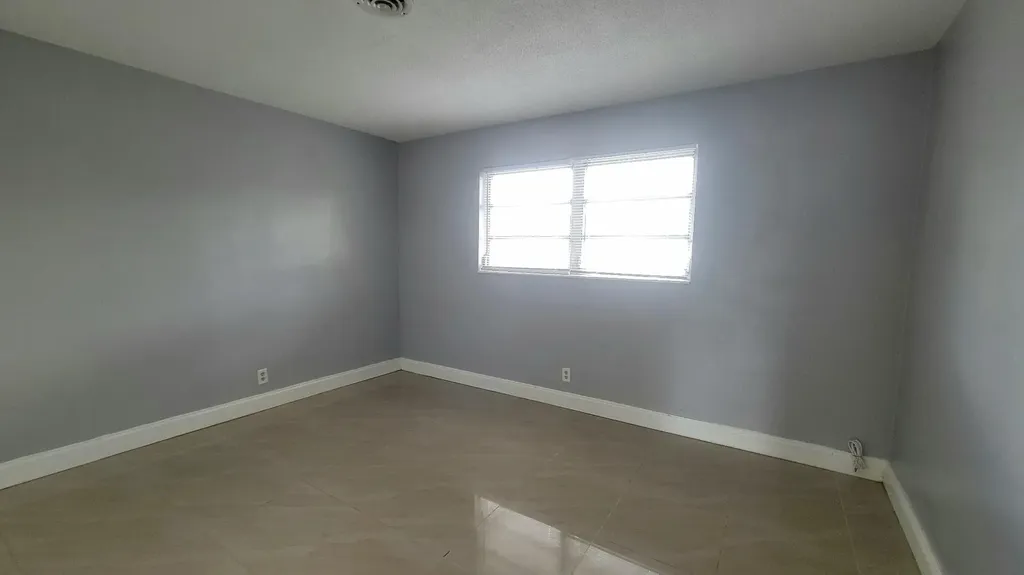 1821 NE 56th Street Fort Lauderdale FL 33308