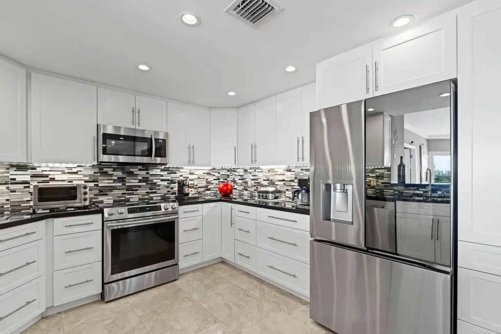 2500 E Las Olas Boulevard Fort Lauderdale FL 33301