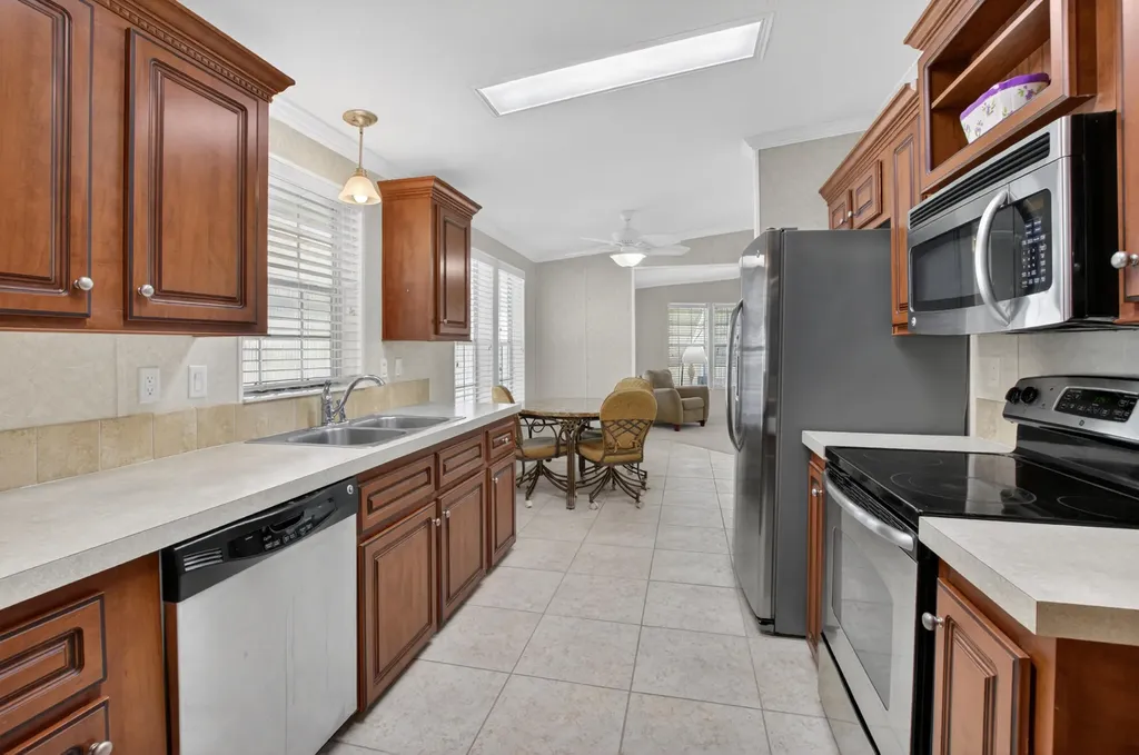 5006 Curacas Bay Boynton Beach FL 33436