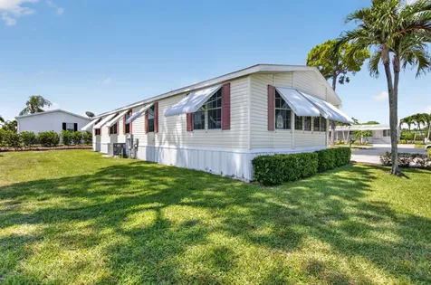 5006 Curacas Bay Boynton Beach FL 33436