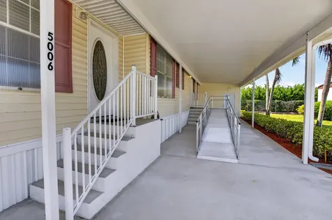 5006 Curacas Bay Boynton Beach FL 33436