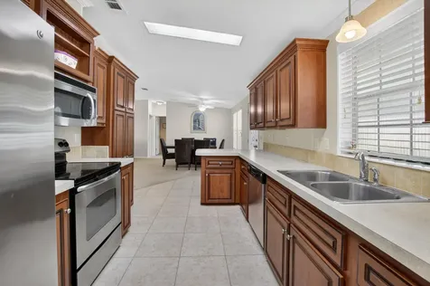 5006 Curacas Bay Boynton Beach FL 33436