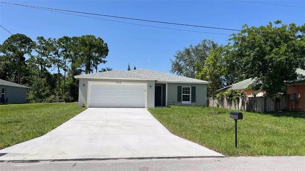 1755 SW Cannon Avenue Port St Lucie FL 34953