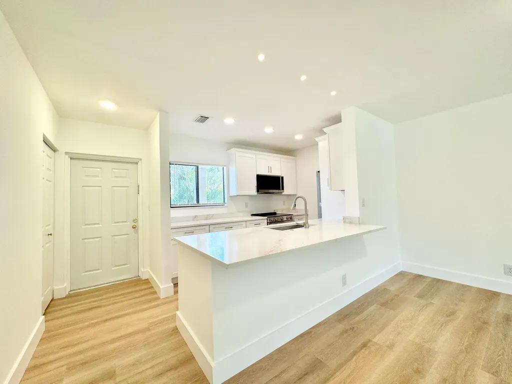 140 NW 70th Street Boca Raton FL 33487