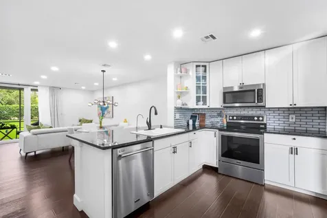7102 Woodmont Way Tamarac FL 33321