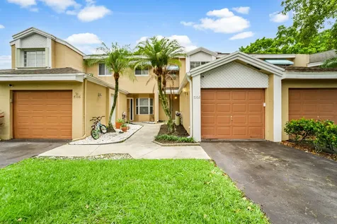7102 Woodmont Way Tamarac FL 33321