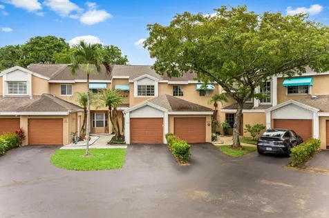 7102 Woodmont Way Tamarac FL 33321