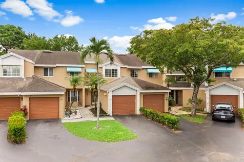 7102 Woodmont Way Tamarac FL 33321