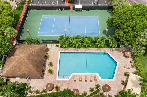 7102 Woodmont Way Tamarac FL 33321