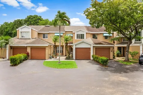 7102 Woodmont Way Tamarac FL 33321