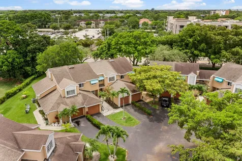 7102 Woodmont Way Tamarac FL 33321