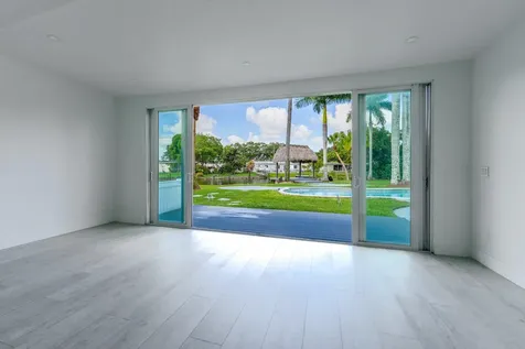 8946 SW 52nd Court Cooper City FL 33328
