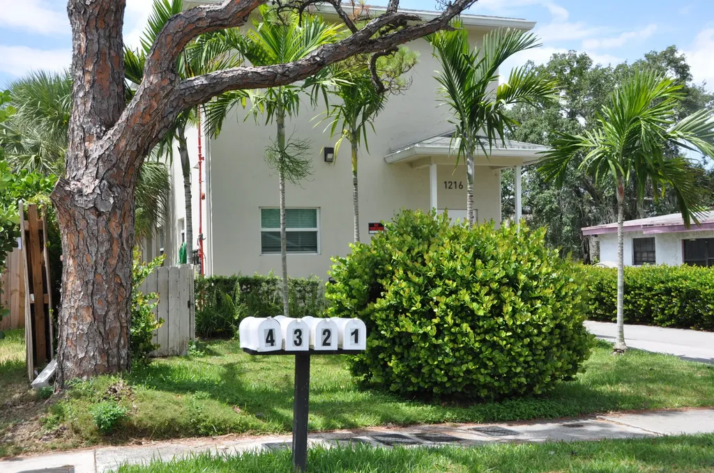 1216 NW 6th Court Fort Lauderdale FL 33311