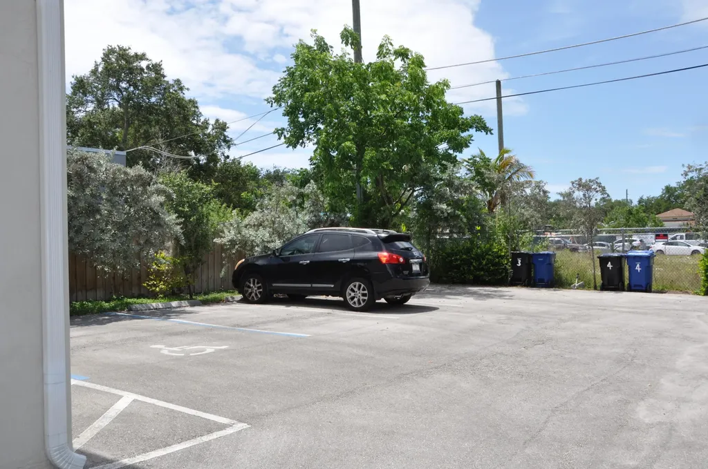 1216 NW 6th Court Fort Lauderdale FL 33311