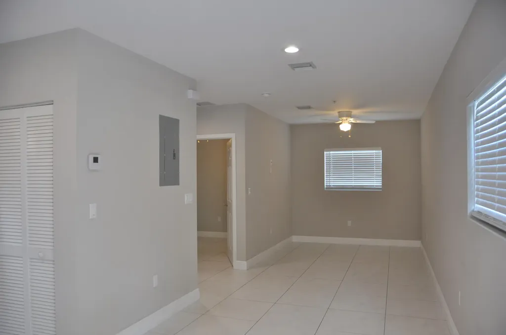 1216 NW 6th Court Fort Lauderdale FL 33311