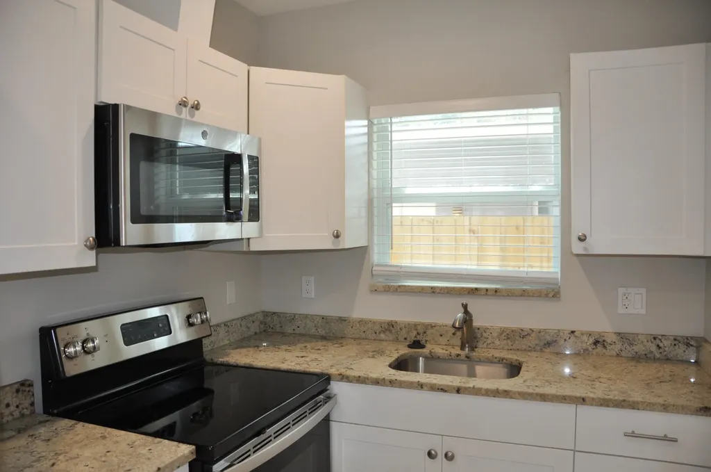 1216 NW 6th Court Fort Lauderdale FL 33311