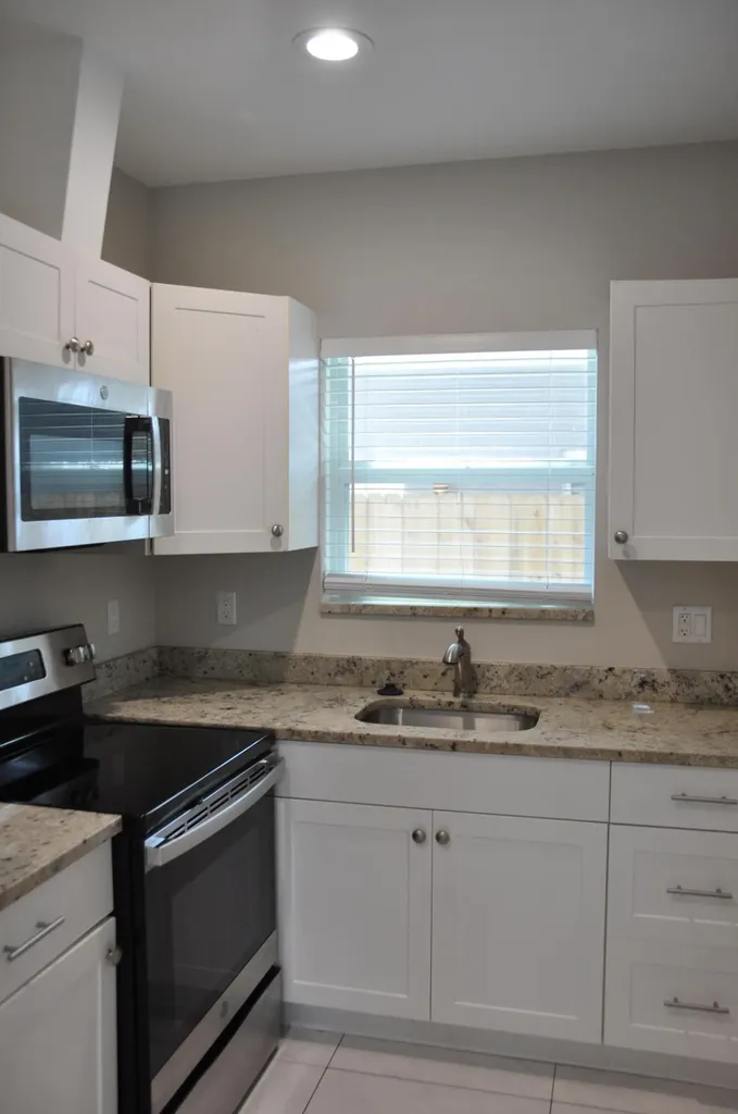 1216 NW 6th Court Fort Lauderdale FL 33311