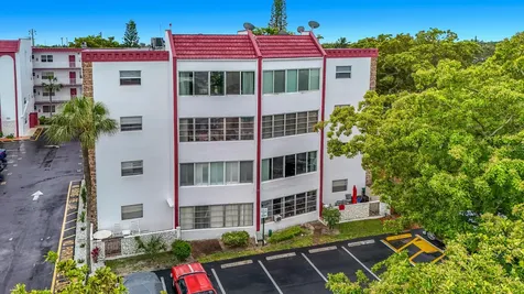 4270 NW 40th Street Lauderdale Lakes FL 33319