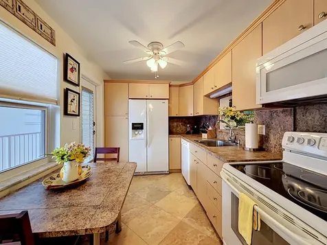 4270 NW 40th Street Lauderdale Lakes FL 33319