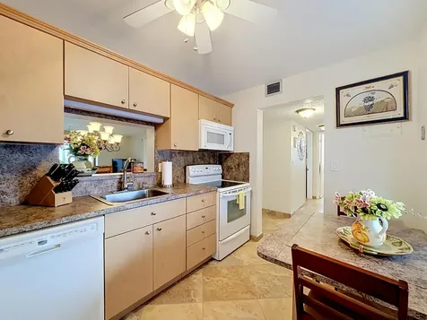 4270 NW 40th Street Lauderdale Lakes FL 33319