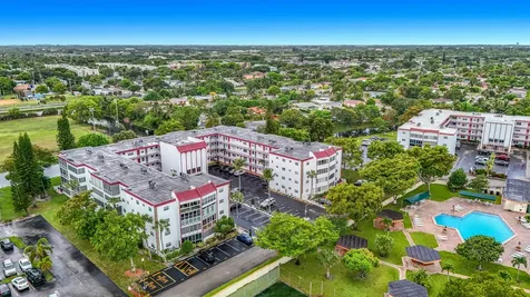 4270 NW 40th Street Lauderdale Lakes FL 33319