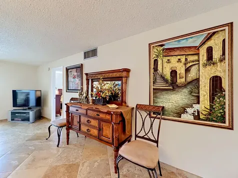 4270 NW 40th Street Lauderdale Lakes FL 33319