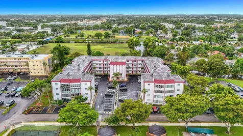 4270 NW 40th Street Lauderdale Lakes FL 33319