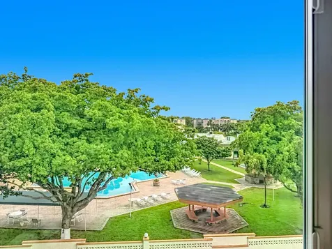 4270 NW 40th Street Lauderdale Lakes FL 33319