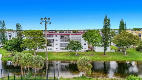 4270 NW 40th Street Lauderdale Lakes FL 33319
