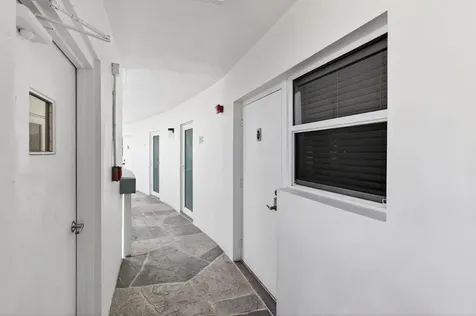 3250 NE 28th Street Fort Lauderdale FL 33308