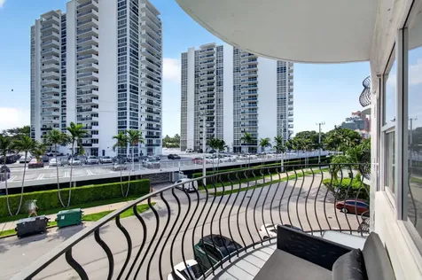 3250 NE 28th Street Fort Lauderdale FL 33308