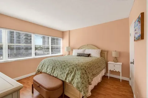 3250 NE 28th Street Fort Lauderdale FL 33308