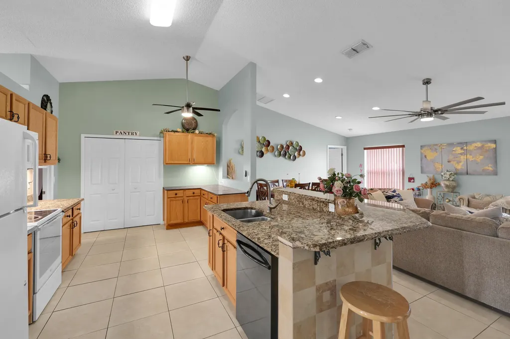 663 NW North Macedo Boulevard Port St Lucie FL 34983
