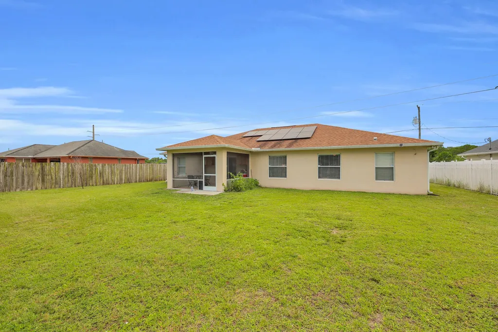 663 NW North Macedo Boulevard Port St Lucie FL 34983