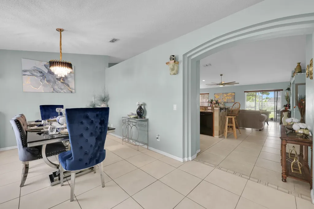 663 NW North Macedo Boulevard Port St Lucie FL 34983