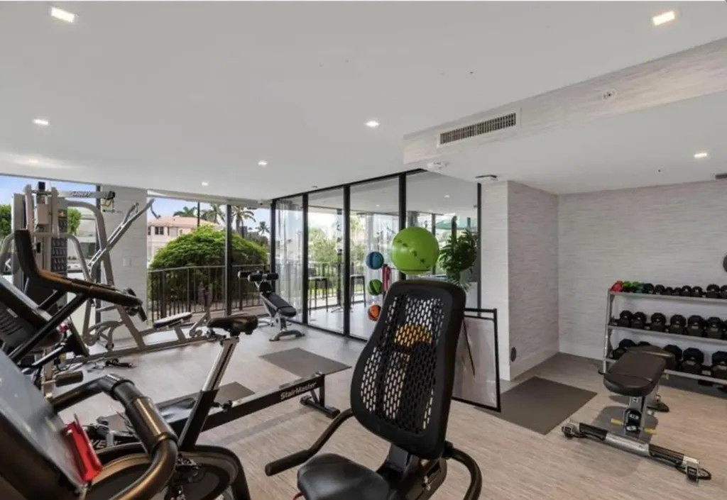 859 Jeffery Street Boca Raton FL 33487