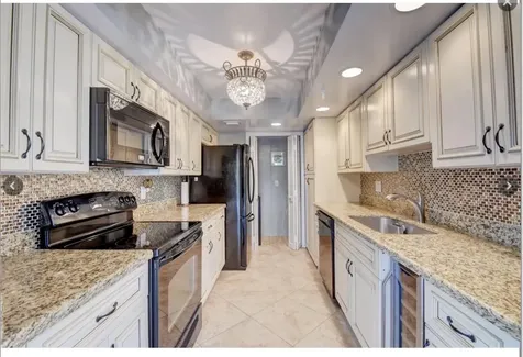 859 Jeffery Street Boca Raton FL 33487
