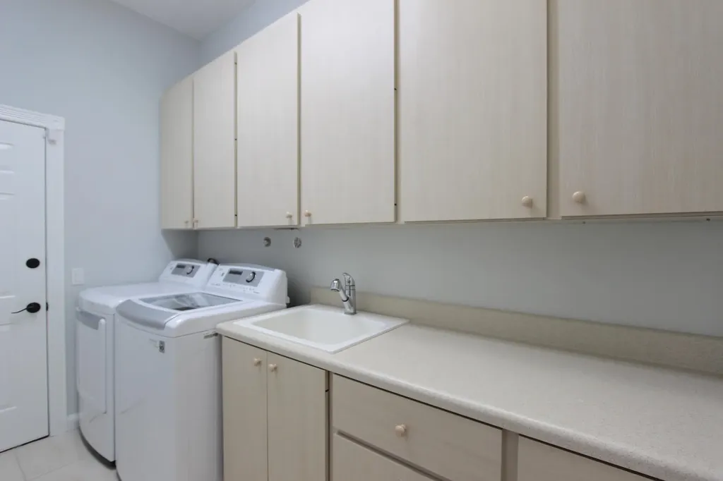 117 Hampton Circle Jupiter FL 33458