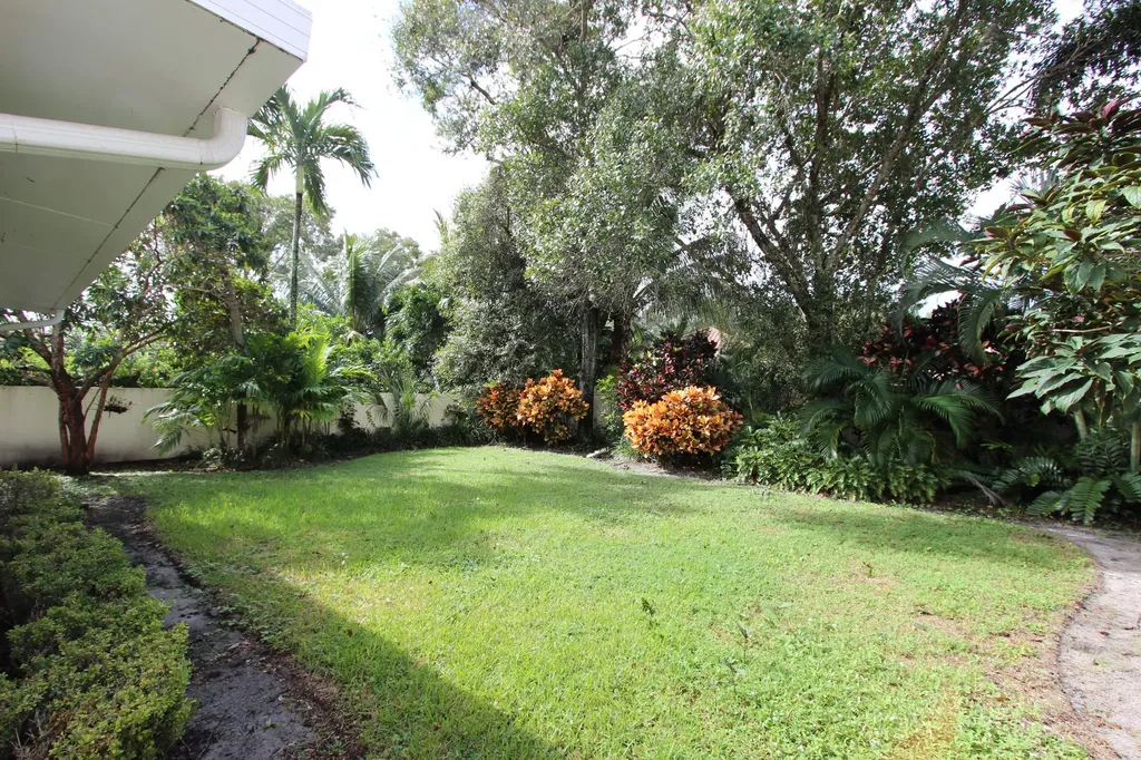 117 Hampton Circle Jupiter FL 33458