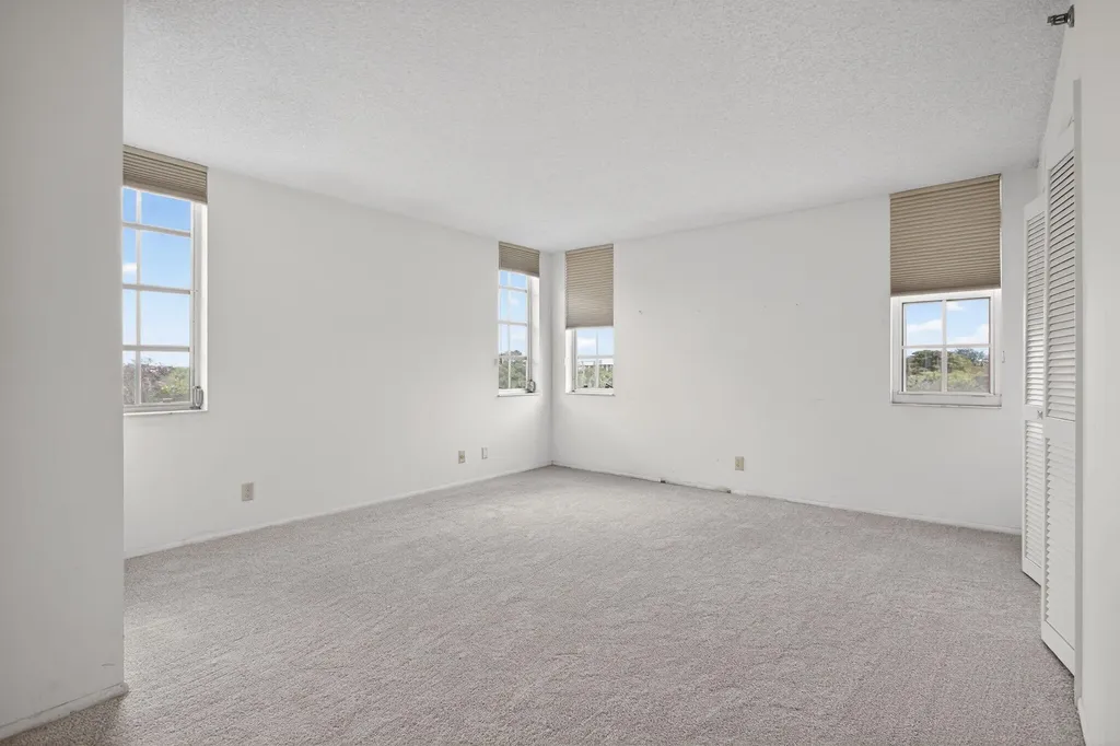 3507 Oaks Way Pompano Beach FL 33069