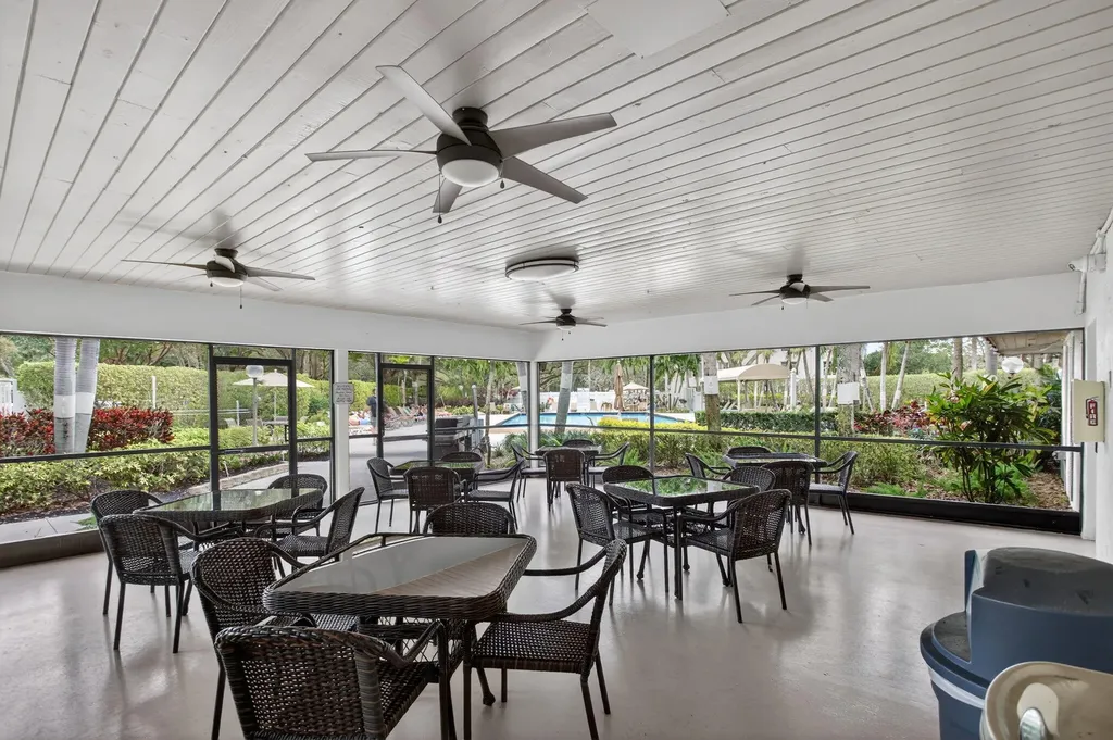 3507 Oaks Way Pompano Beach FL 33069
