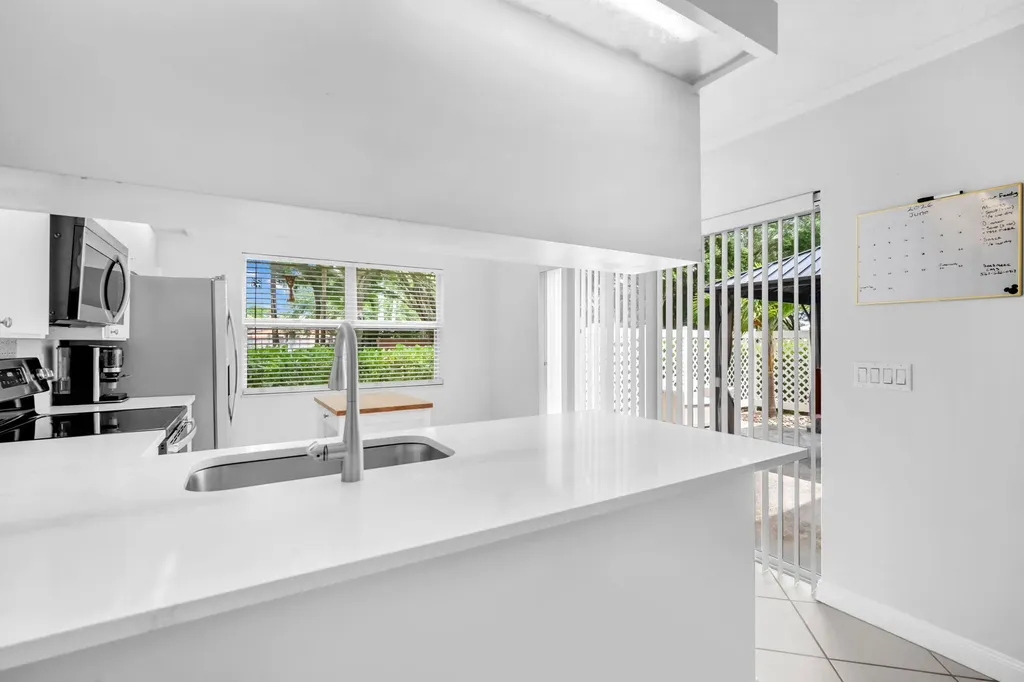 1805 Middleton Way West Palm Beach FL 33409