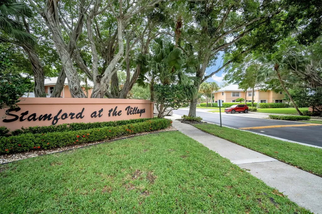 1805 Middleton Way West Palm Beach FL 33409