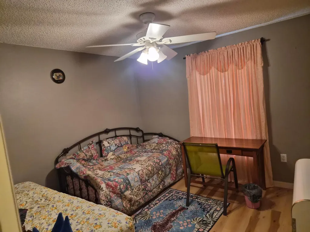 681 NW Thuringer Street Street NW Palm Bay FL 32907