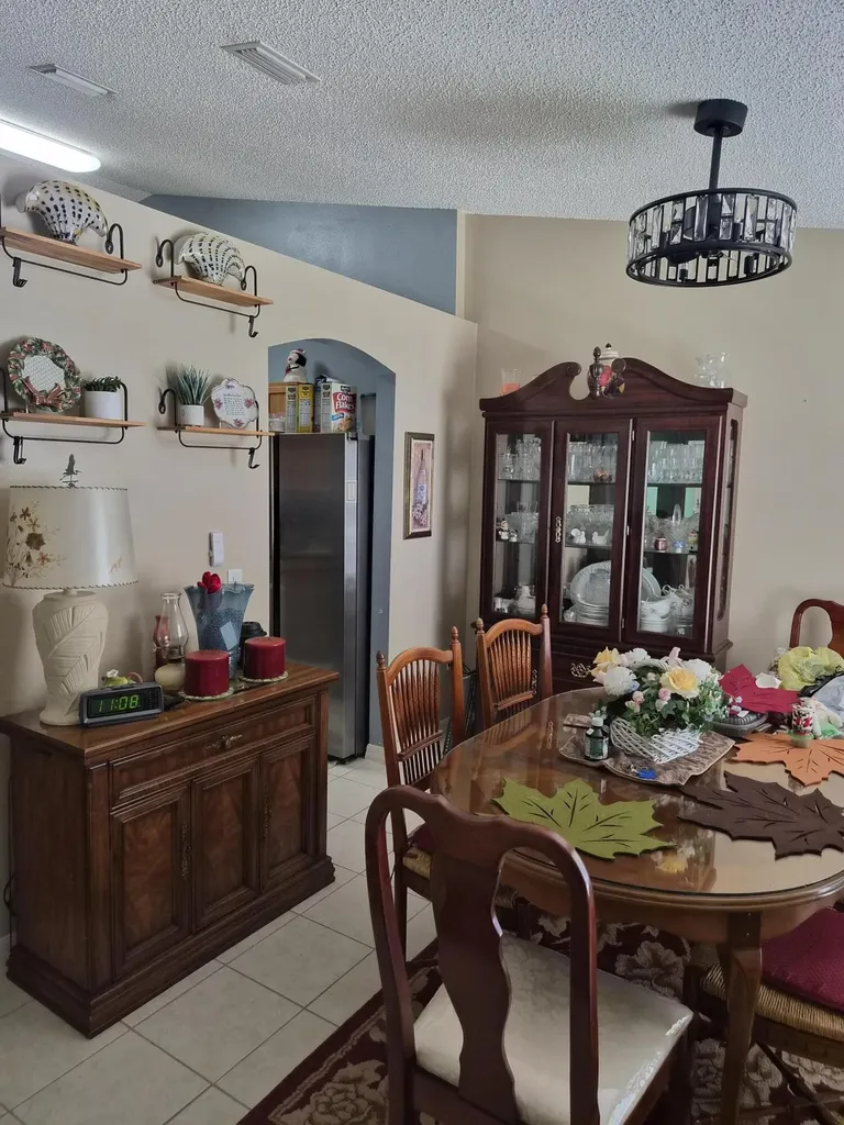 681 NW Thuringer Street Street NW Palm Bay FL 32907
